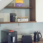 Danessi-25min Bis Koblenz,familie,balkon,parkplatz,top Ausstattung,2 Baeder,waschmaschine,spuelmaschine,arbeitsplatz-perfekt Fuer Urlaub Und Business Mit Der Familie 아파트 *