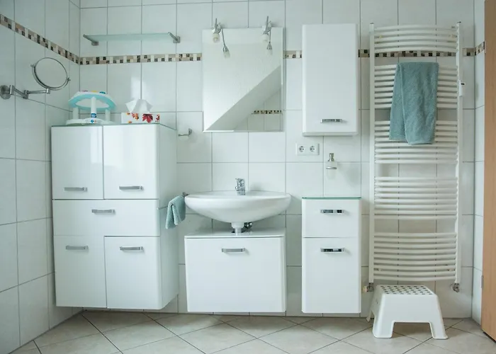 דירה Danessi-25min Bis Koblenz,familie,balkon,parkplatz,top Ausstattung,2 Baeder,waschmaschine,spuelmaschine,arbeitsplatz-perfekt Fuer Urlaub Und Business Mit Der Familie